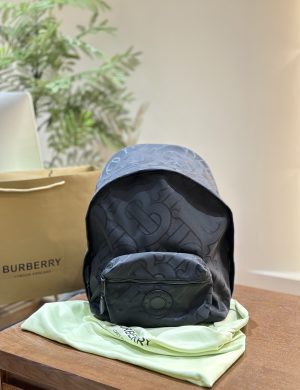 Burberry's Traditional Beige British Style, But Rather a Black Base