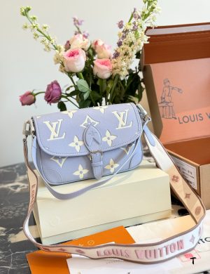 LV New Taro Colored Stick Evaluation I've Been So Fond of Carrying