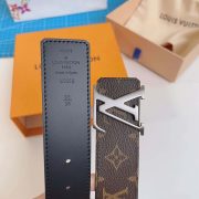 12e565e073edc3545a22f1414e22a95b