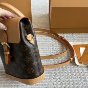 1403b99df2.jpg