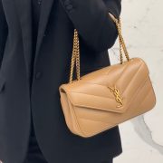 167eb1f6c6.jpg