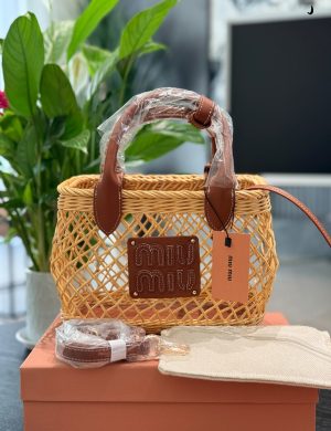 Miumiu Handbag, with a Strong Girlish Vibe the Unique Color and Bold
