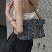 17f01fce6e-1.jpg