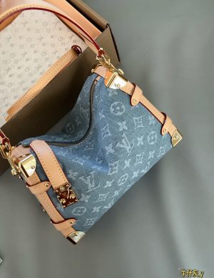 LV Soft Box (box)