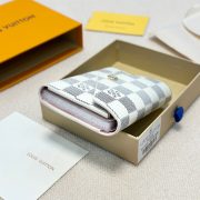 280d96f969-5.jpg