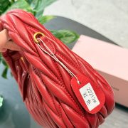 2c7022c622-1.jpg