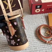 2fff5fa6bc-1.jpg