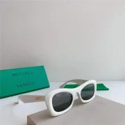 30e813836a90602649f2e8c08308c221