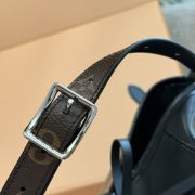 334e0310a5.jpg