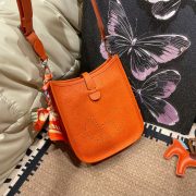 36f097d73e-1.jpg