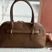 382de7036a.jpg
