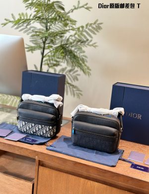 Dior Men's Postman Bag P270