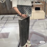 385fd4c2d5-1.jpg