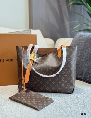 LV Lock Head Shopping Bag 40cm with Folding Cartridge
