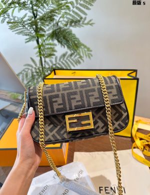 Fendi Old Flower Small Style Stick Bag Double Chain 22cm