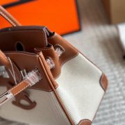 463ebb192c-1.jpg