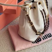 4668f32dbb-1.jpg