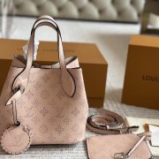 476d4a1d80-2.jpg