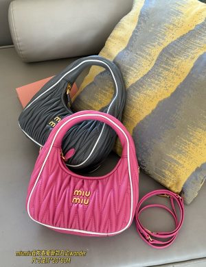 Miumiu Girl