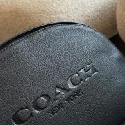 4cb6014084.jpg