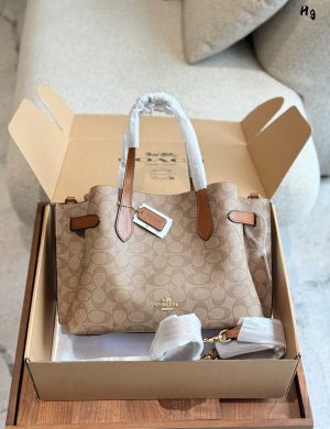 Coach Portable Shoulder Bag 30cm