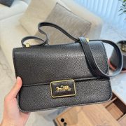 4f261b7225-1.jpg