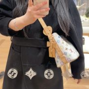 4f52a5132b-1.jpg