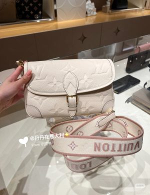 LV Full Leather Magic Stick in One Second
