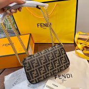 568051a8d4.jpg