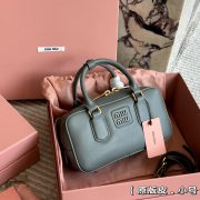 572110eb4d.jpg