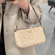 580bd7d375.jpg