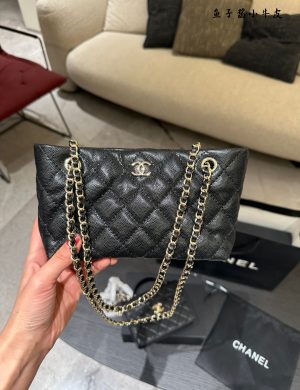 Chanel 25c Mini Tote with Over 10000 Yuan