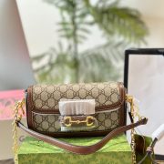 5ba284cb06.jpg