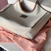 62d95938b0-1.jpg