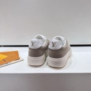 63e2b8753918e30270e66f20184b9d32