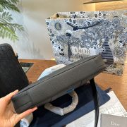6417fff191.jpg