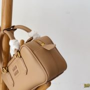654aaa01f4.jpg