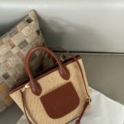 6625b8d8a3-118.jpg
