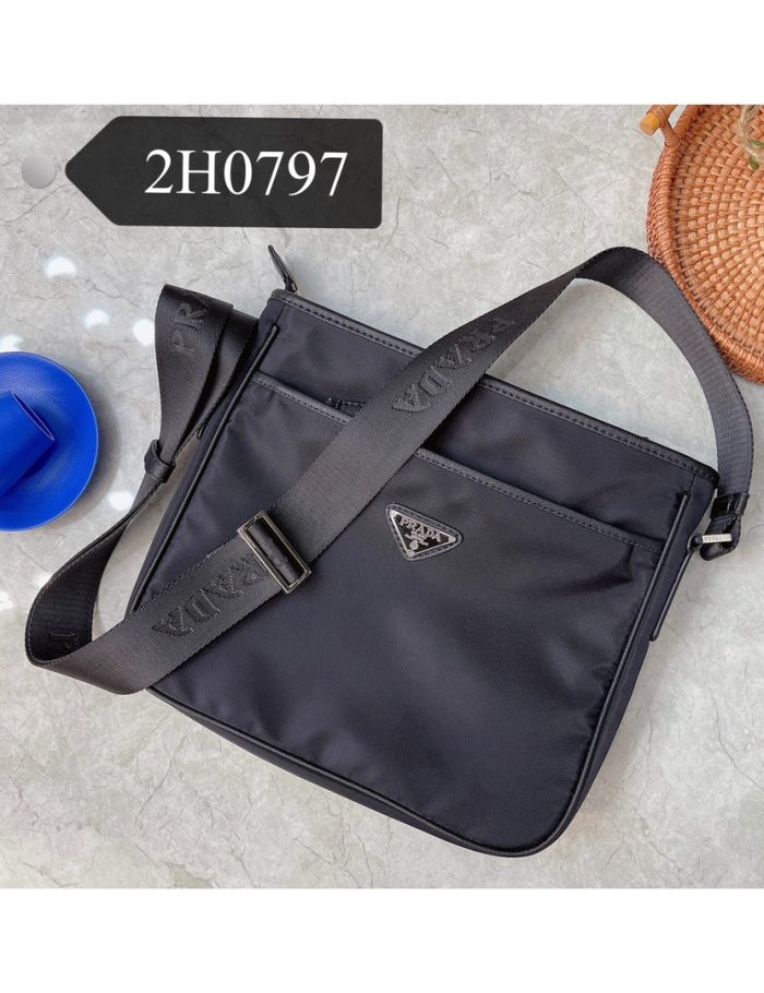 792290fb26.jpg