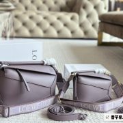 7c2509a4b4-1.jpg