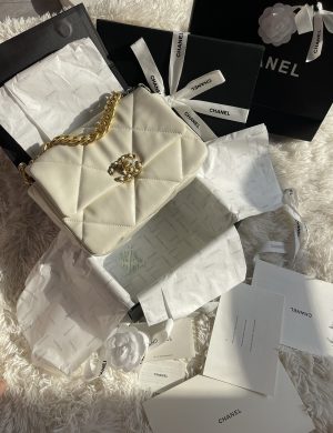 Chanel 24c 19bag Chain Bag (plain)