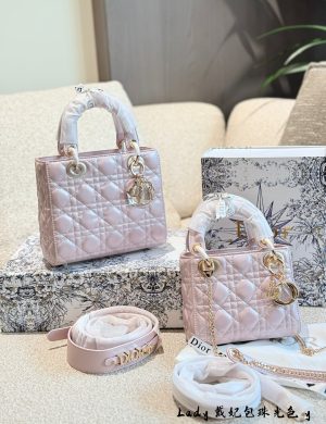 Dior Lady Pearl Powder