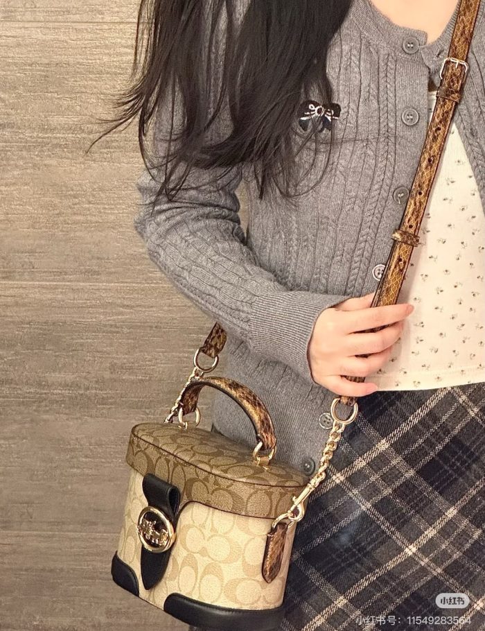 7ef8bfc0b1.jpg