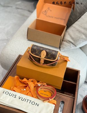 LV Show Style French Stick Small Size Shipped in 20cm