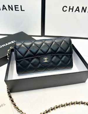 Chanel Timeless Classic, New Configuration Gold Hardware, Built-in