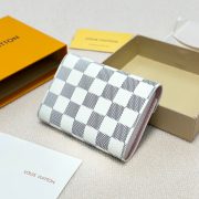 822b4314a0-5.jpg