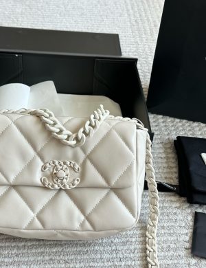 Chanel 19 Bag Small Size 0