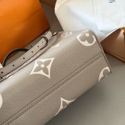 860a87cdc2-1.jpg