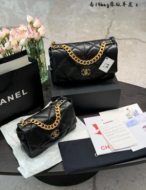 Chanel 19bag