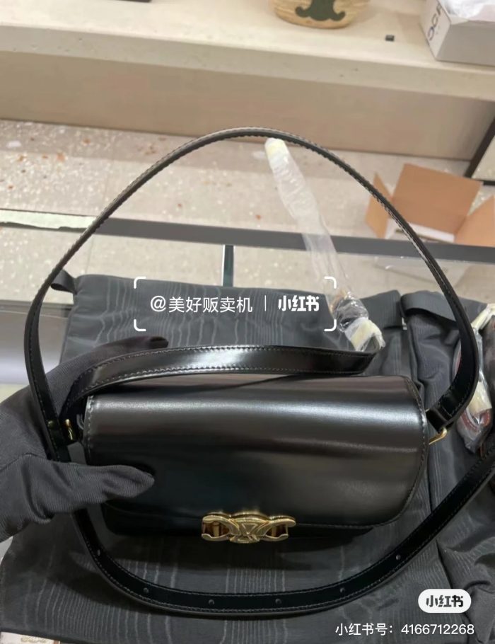 893f845f6f-1.jpg